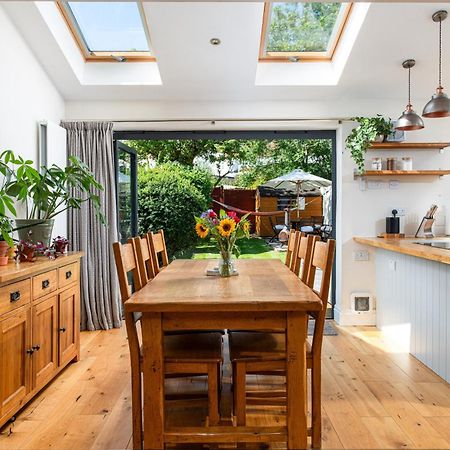 Charming Family Home With Stoves, Garden & Parking 布里斯托 外观 照片