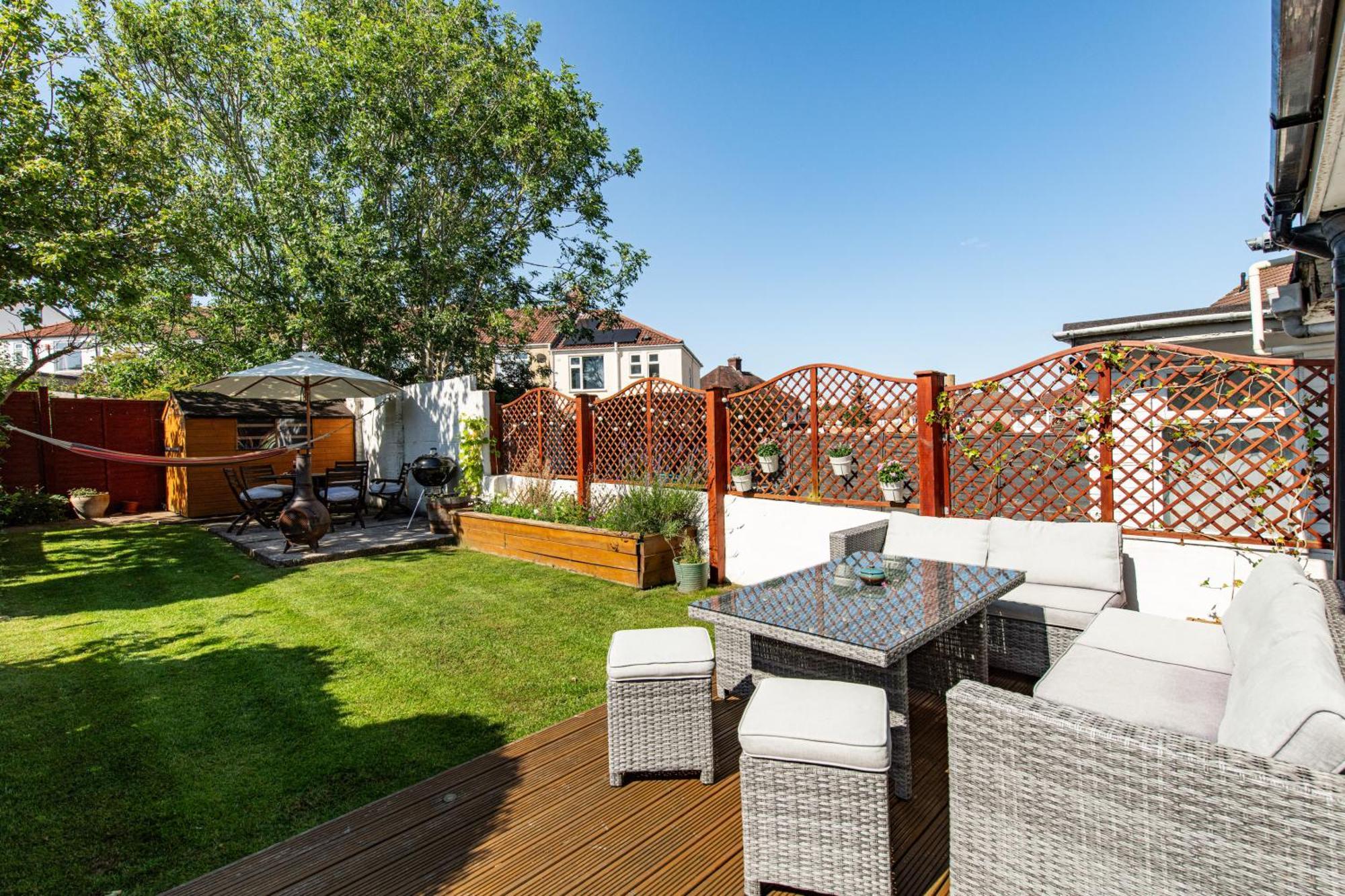 Charming Family Home With Stoves, Garden & Parking 布里斯托 外观 照片